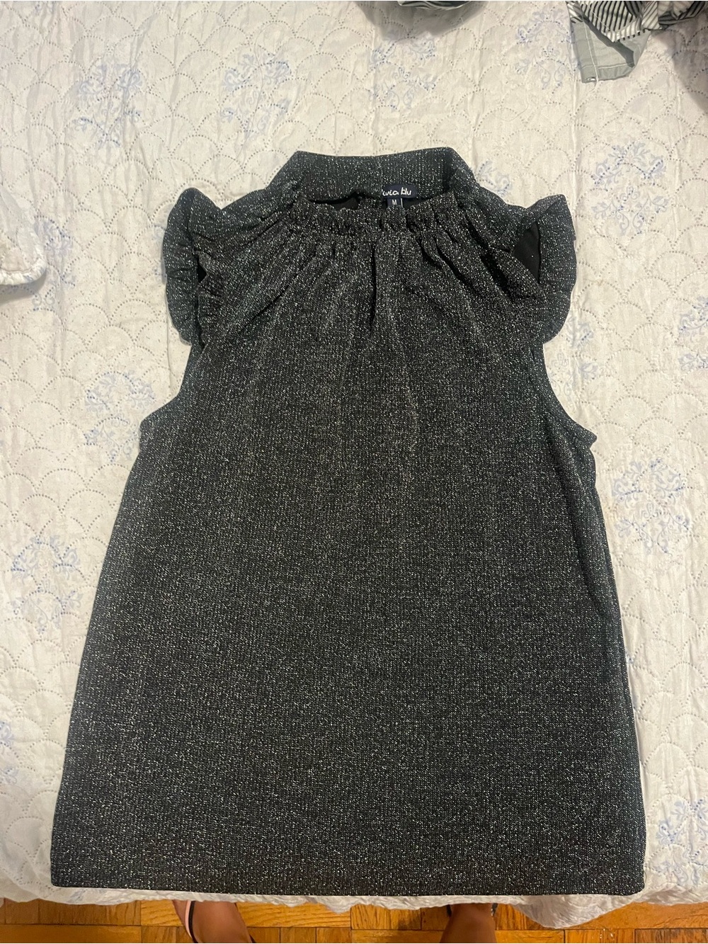 Sleeveless Sparkle Ruffle Neck Tank Top - Black - Miso Blu